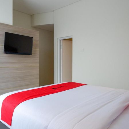 Reddoorz Near Exit Tol Banyumanik 2 Hotel Srondolwetan Luaran gambar