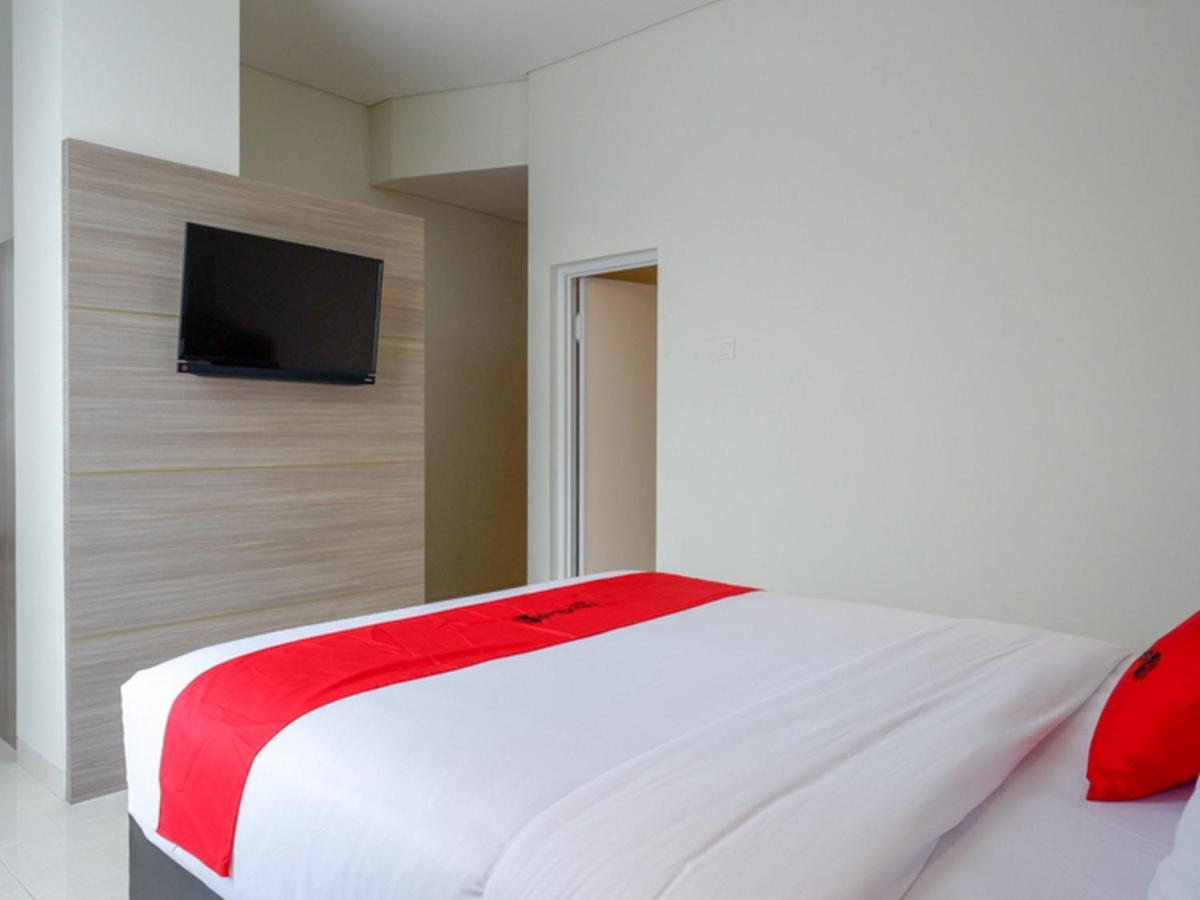 Reddoorz Near Exit Tol Banyumanik 2 Hotel Srondolwetan Luaran gambar