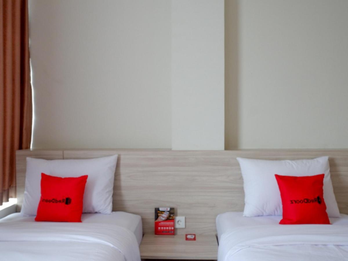 Reddoorz Near Exit Tol Banyumanik 2 Hotel Srondolwetan Luaran gambar