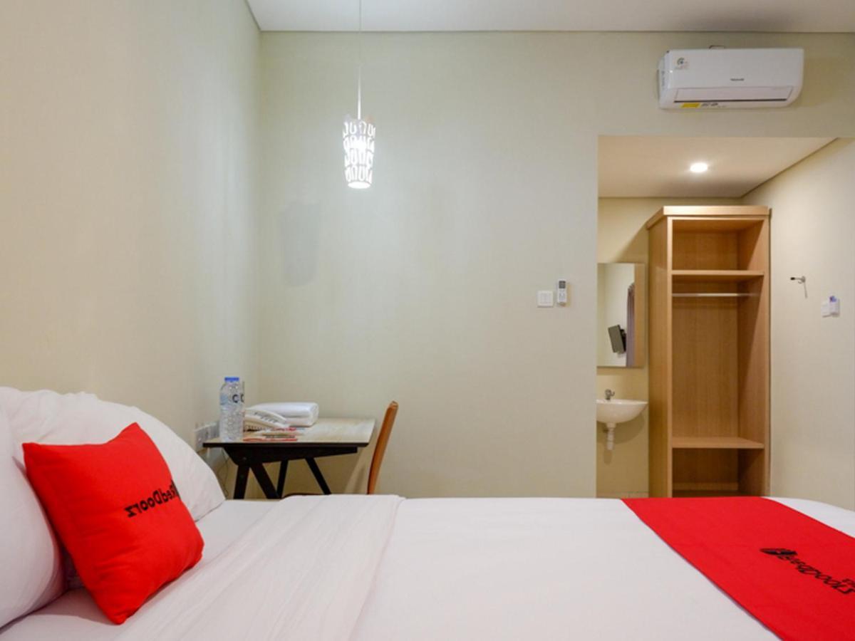 Reddoorz Near Exit Tol Banyumanik 2 Hotel Srondolwetan Luaran gambar