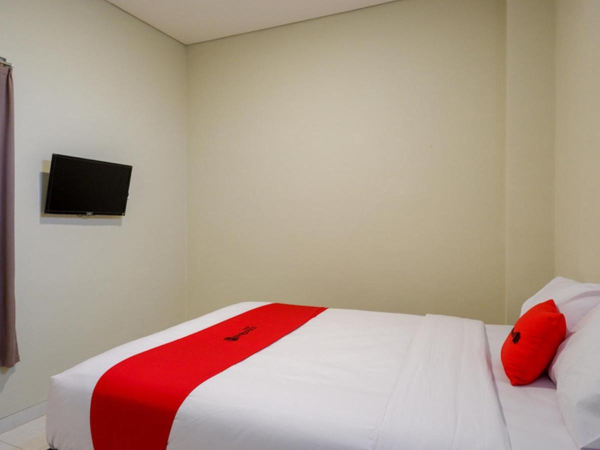 Reddoorz Near Exit Tol Banyumanik 2 Hotel Srondolwetan Luaran gambar